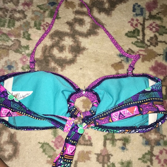 Tribal print bikini top - Picture 2 of 3